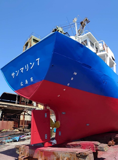 サンマリン7 点検及び修繕 清掃後船底もきれいになりました