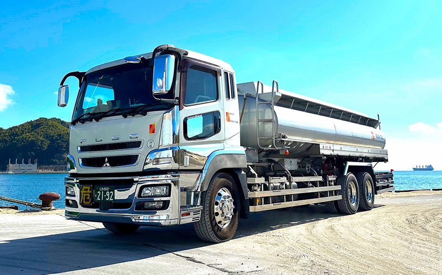 18KL積載大型タンクローリ
